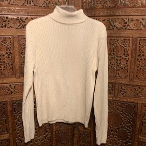 Croft and Barrow cream turtleneck sweater Size L
